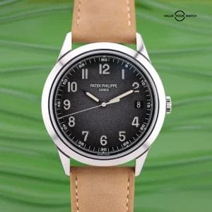 Patek Philippe Calatrava 5226G-001 | 40mm White Gold Watch | 2023 Complete Set