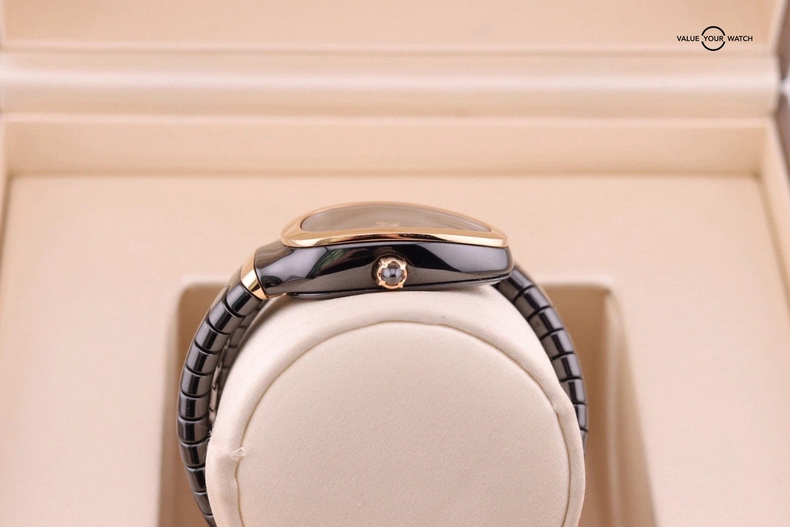 Bulgari Serpenti 18kt Gold x Ceramic | ref. 102735 | 2022 Complete Set - Image 11