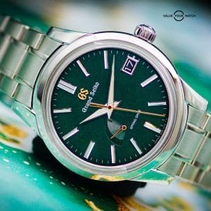 Grand Seiko “Mt. Fuji Summer Green” | Ref. SBGA453 | Spring Drive Seasons Collection | Green Dial | 40mm | Stainless Steel | 2024 | Full Set |