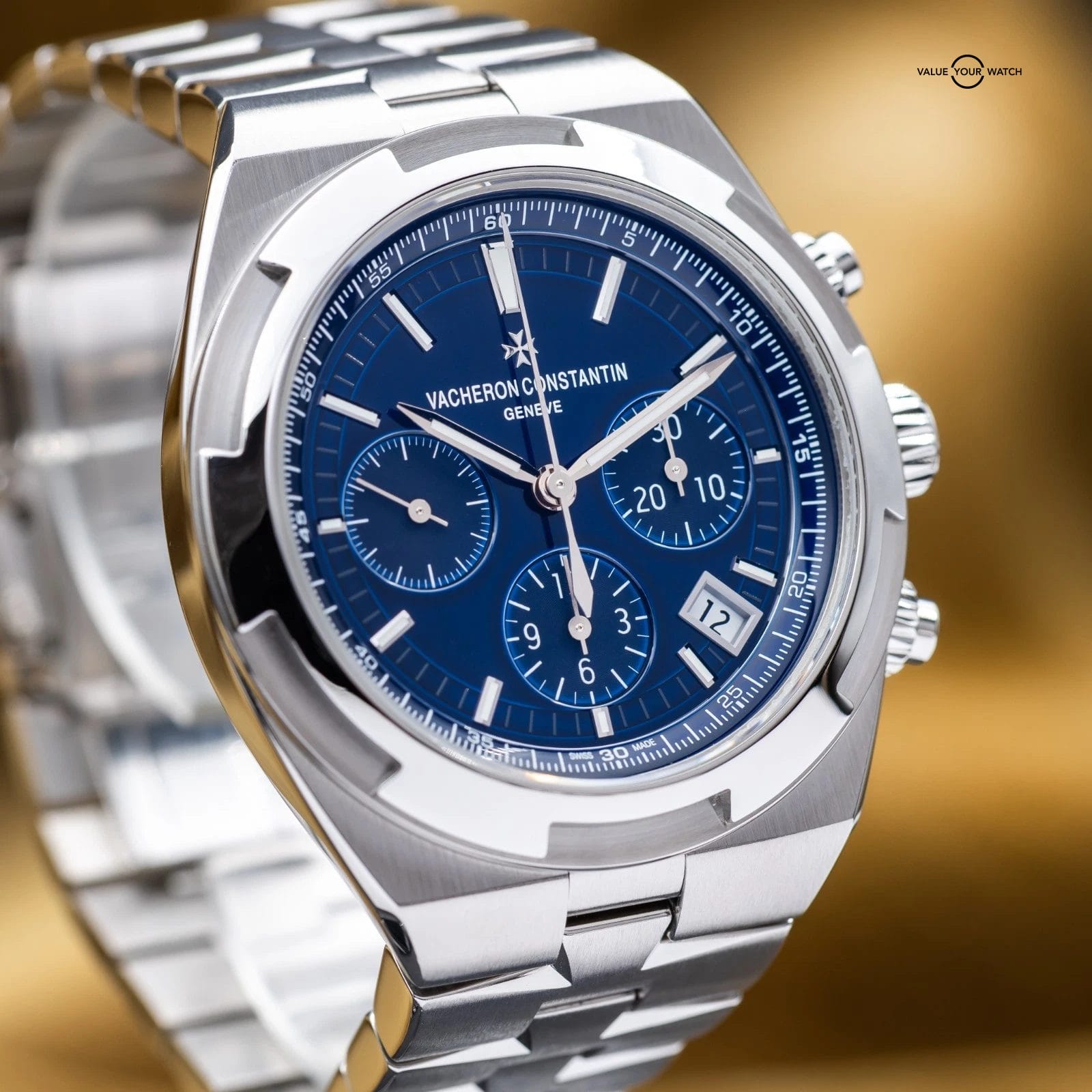 Vacheron Constantin Overseas Chronograph 5500V Blue Dial 42mm Full Set w/Straps - Image 4