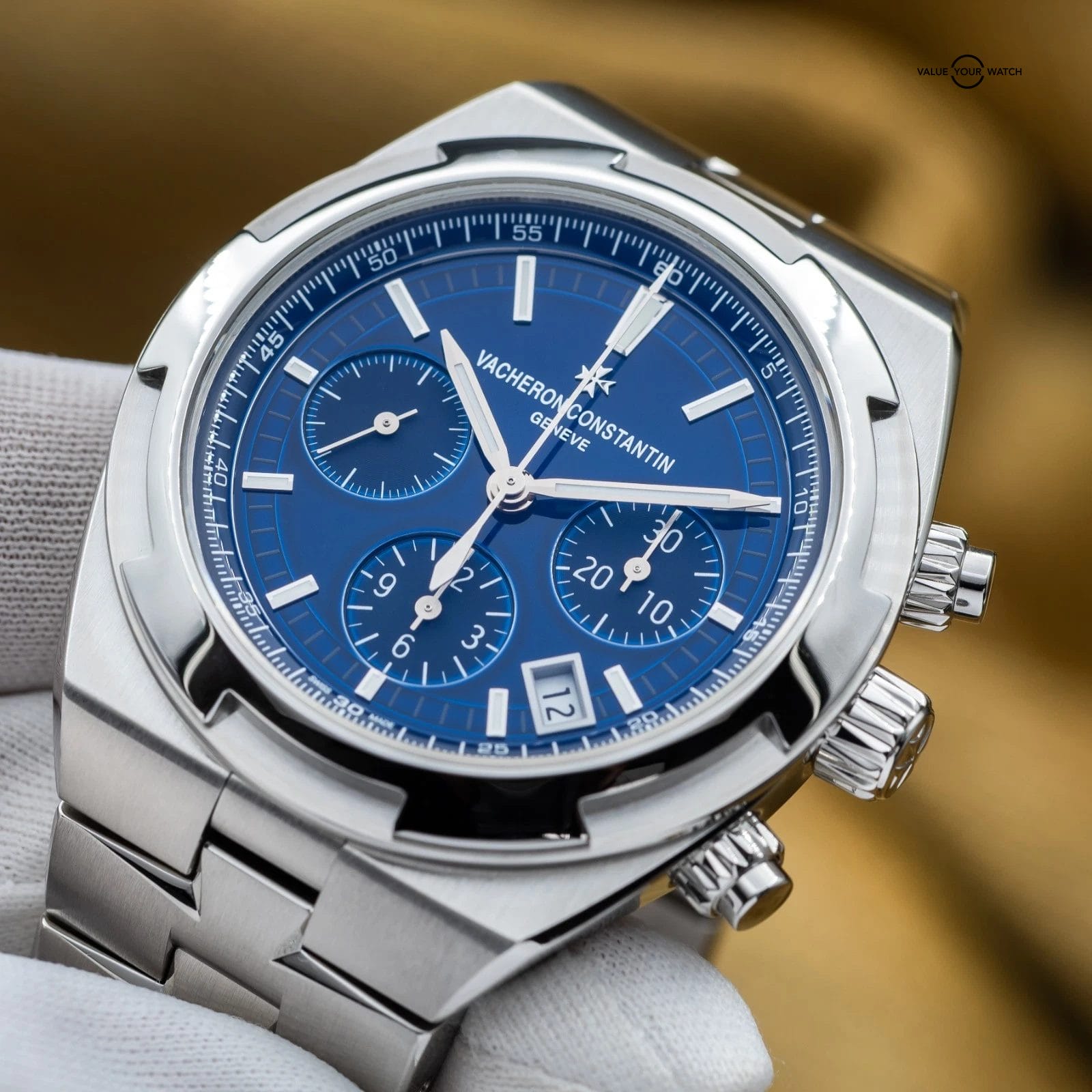 Vacheron Constantin Overseas Chronograph 5500V Blue Dial 42mm Full Set w/Straps - Image 16