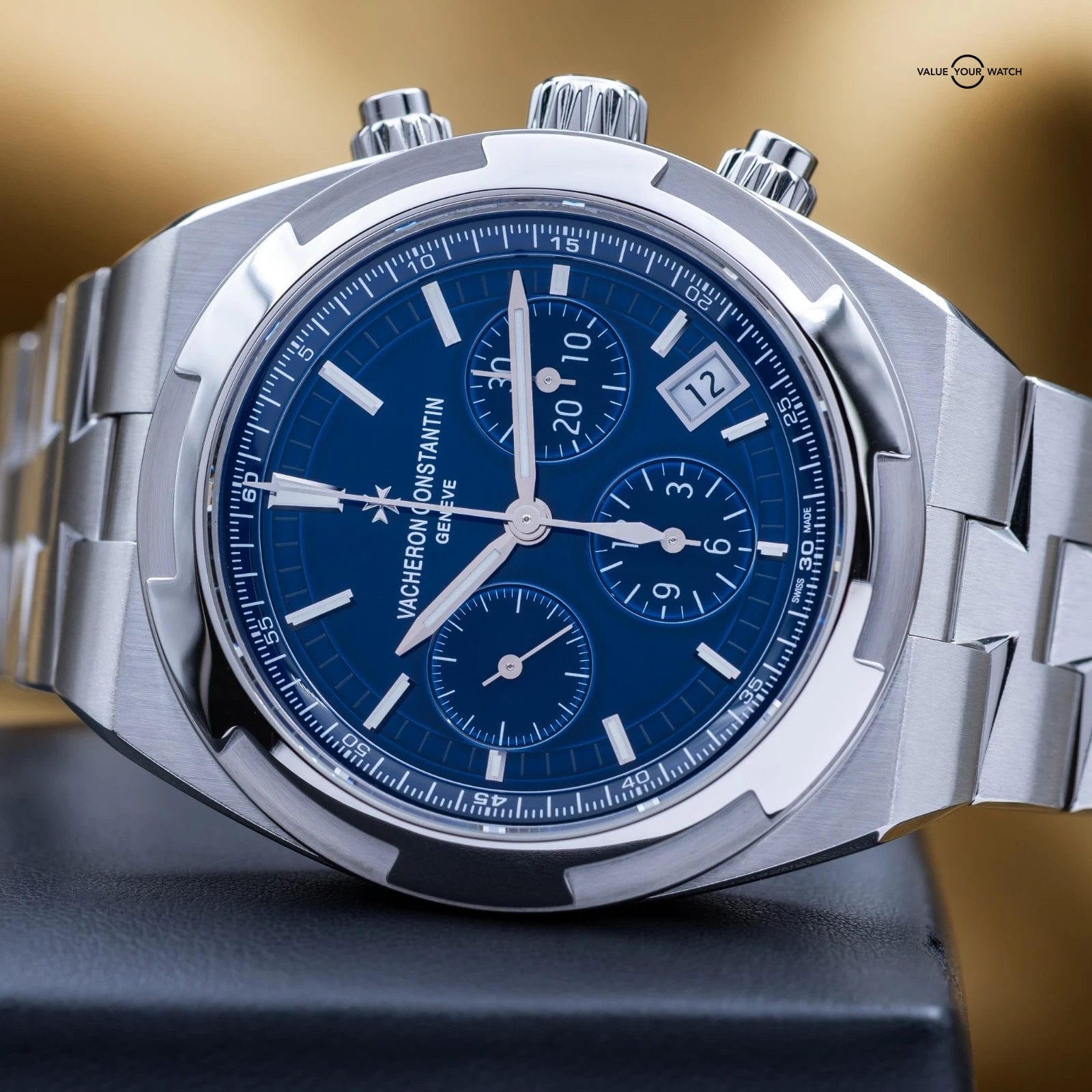Vacheron Constantin Overseas Chronograph 5500V Blue Dial 42mm Full Set w/Straps - Image 20