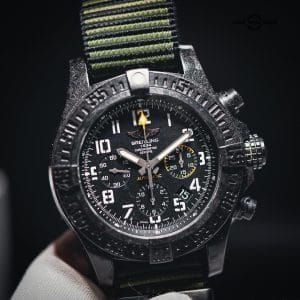 Breitling Avenger Hurricane Carbon | Ref. XB0180E4/BF31 | Black Dial | 45mm | 2017 (Full Set)