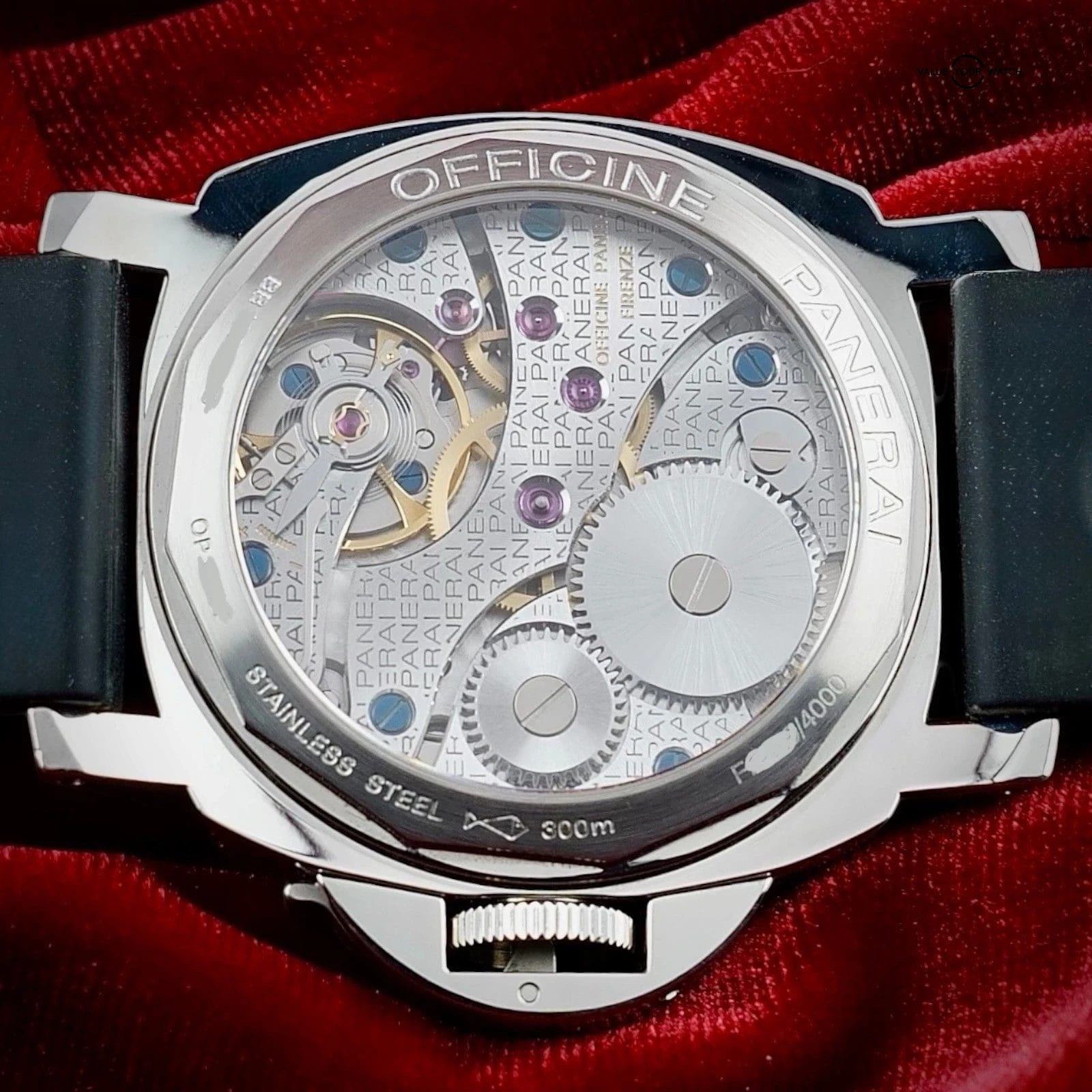 Panerai Luminor PAM00111 Black Dial 44mm -3 Straps Rubber & Leather, Box & Books - Image 3