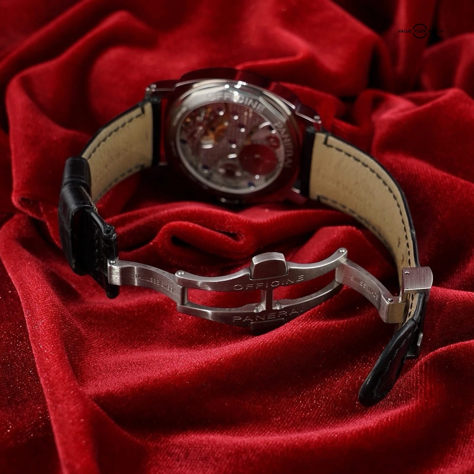 Panerai Luminor PAM00111 Black Dial 44mm -3 Straps Rubber & Leather, Box & Books - Image 5