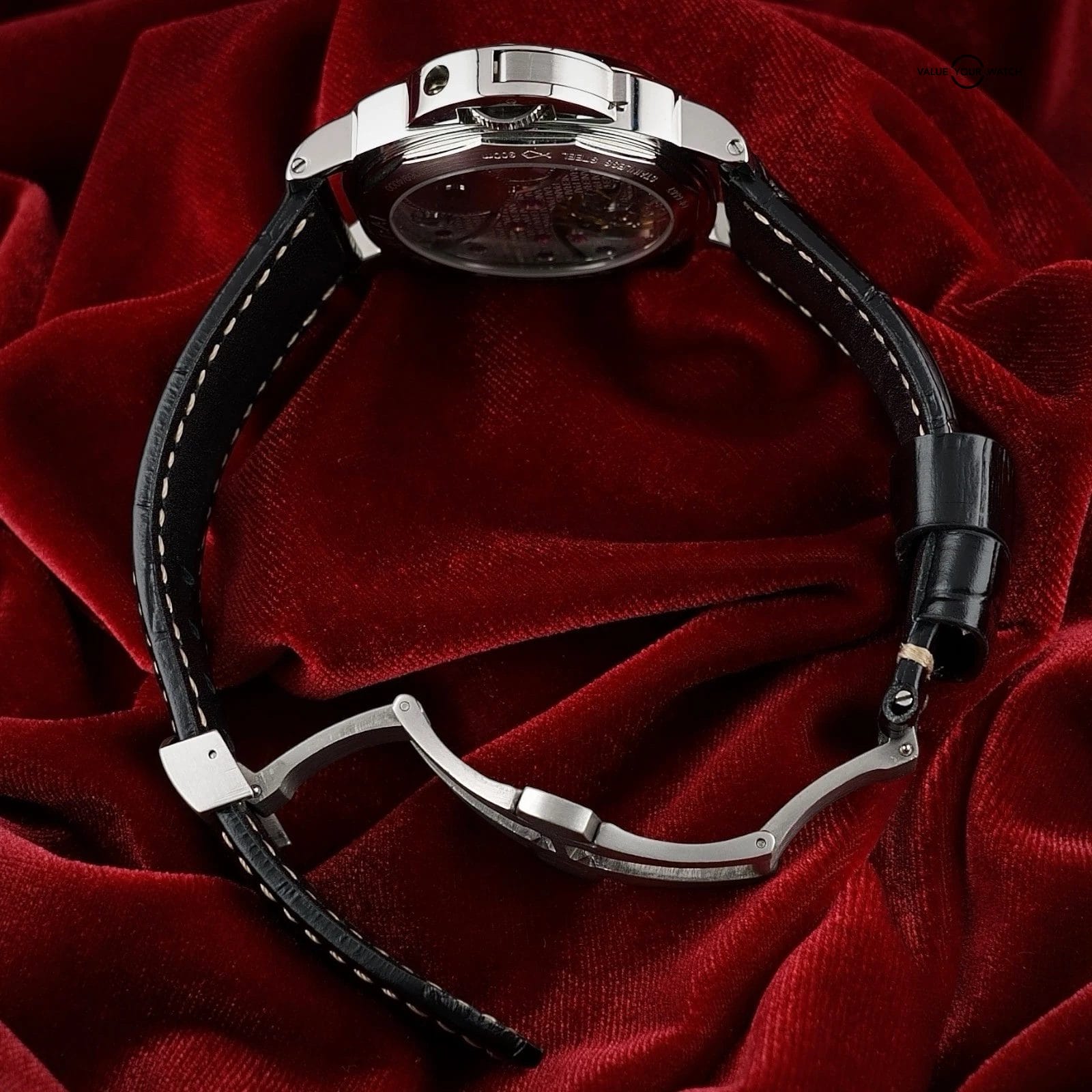 Panerai Luminor PAM00111 Black Dial 44mm -3 Straps Rubber & Leather, Box & Books - Image 7