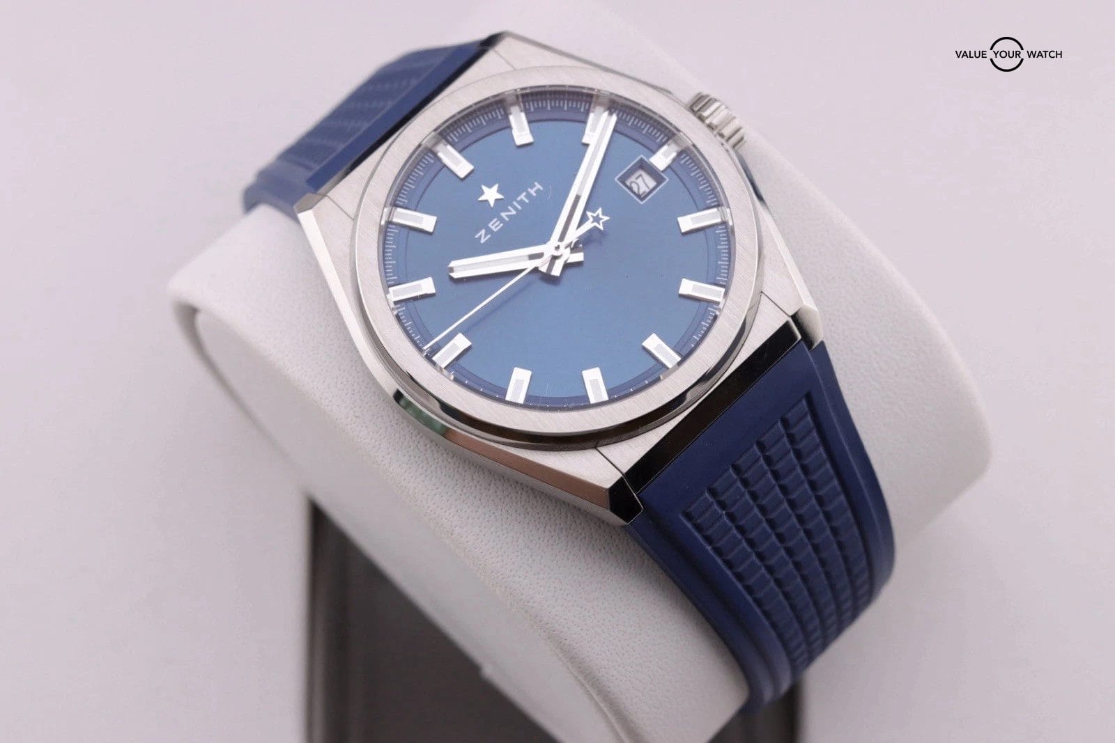 Zenith Defy Classic 95.9000.670/51 .R584 Automatic 41mm Men Watch - Image 7