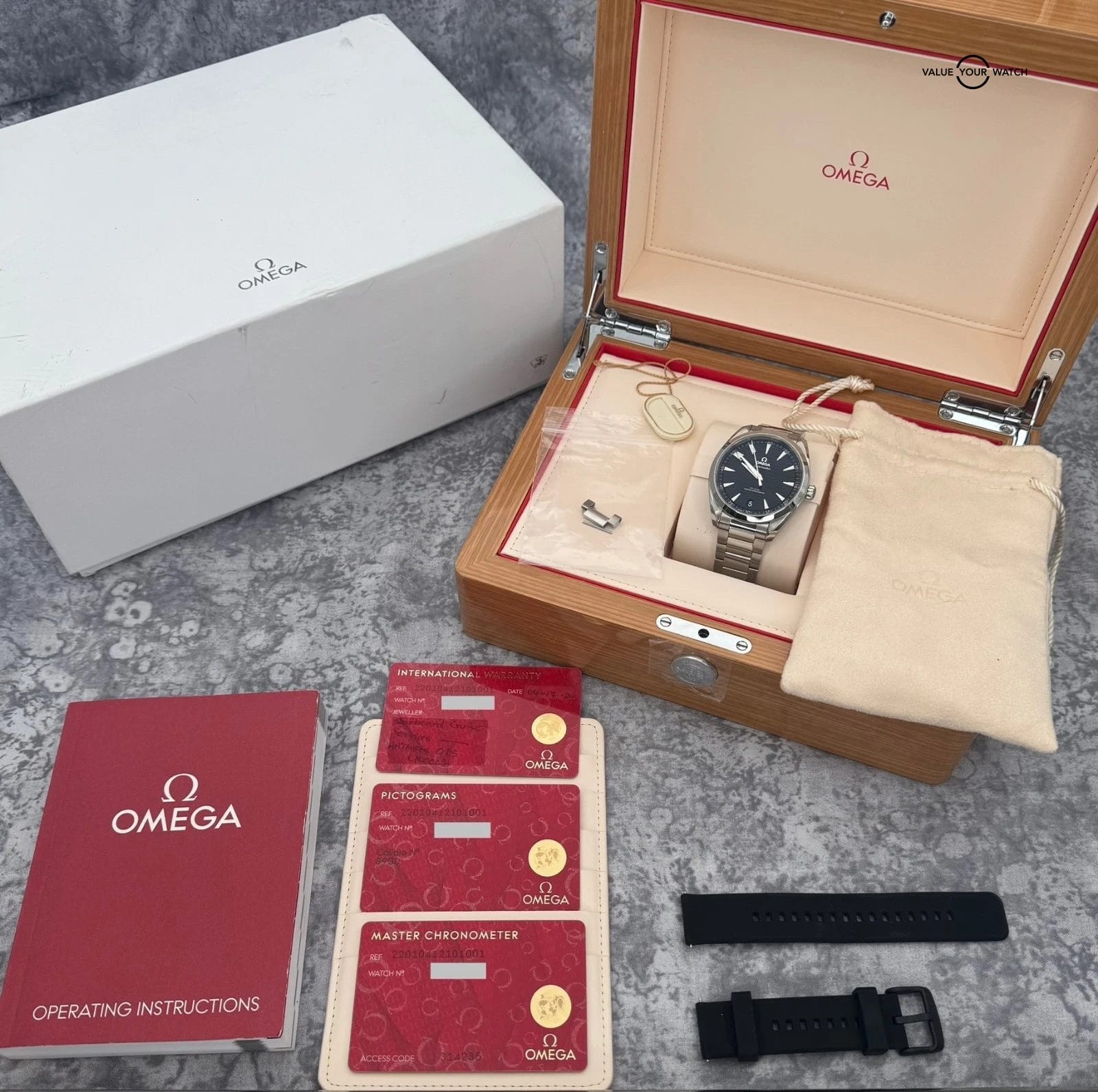 2024 Omega Aqua Terra Black Dial 41mm Teak 220.10.41.21.01.001 - Image 3