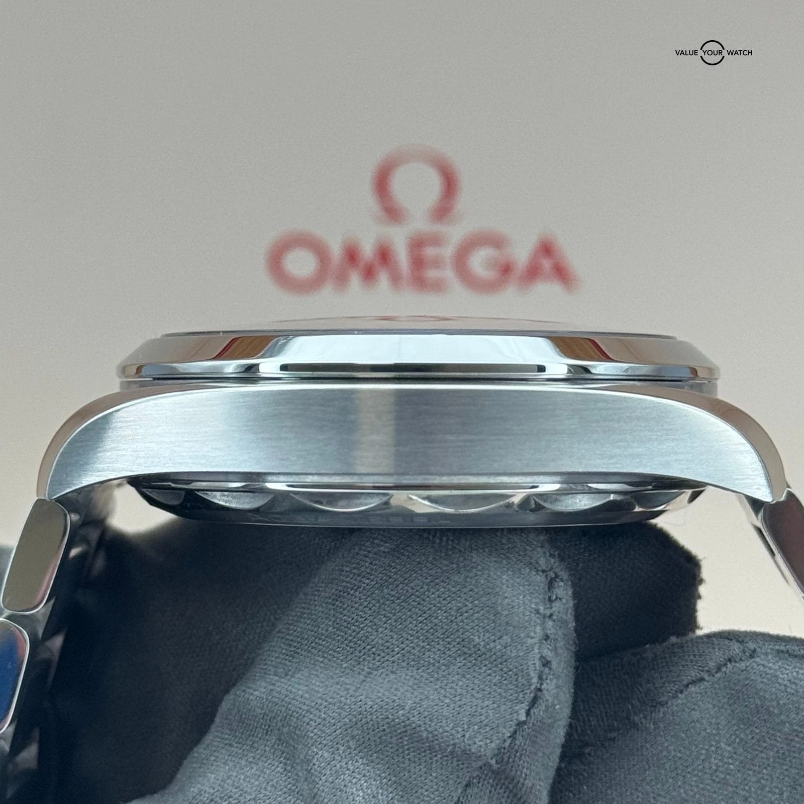 2024 Omega Aqua Terra Black Dial 41mm Teak 220.10.41.21.01.001 - Image 6