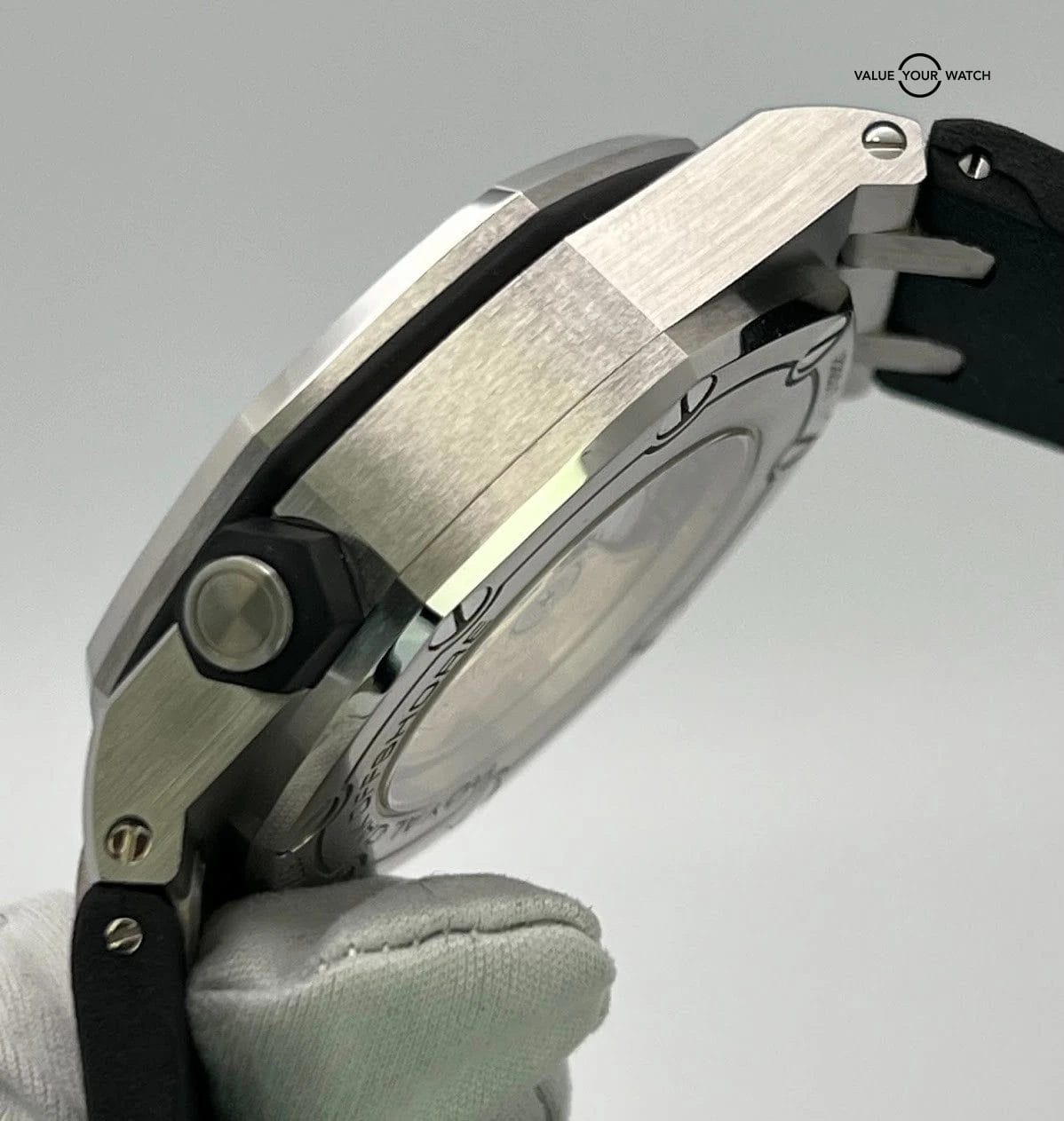 Audemars Piguet Royal Oak Offshore Diver 15710st 42mm - Image 8