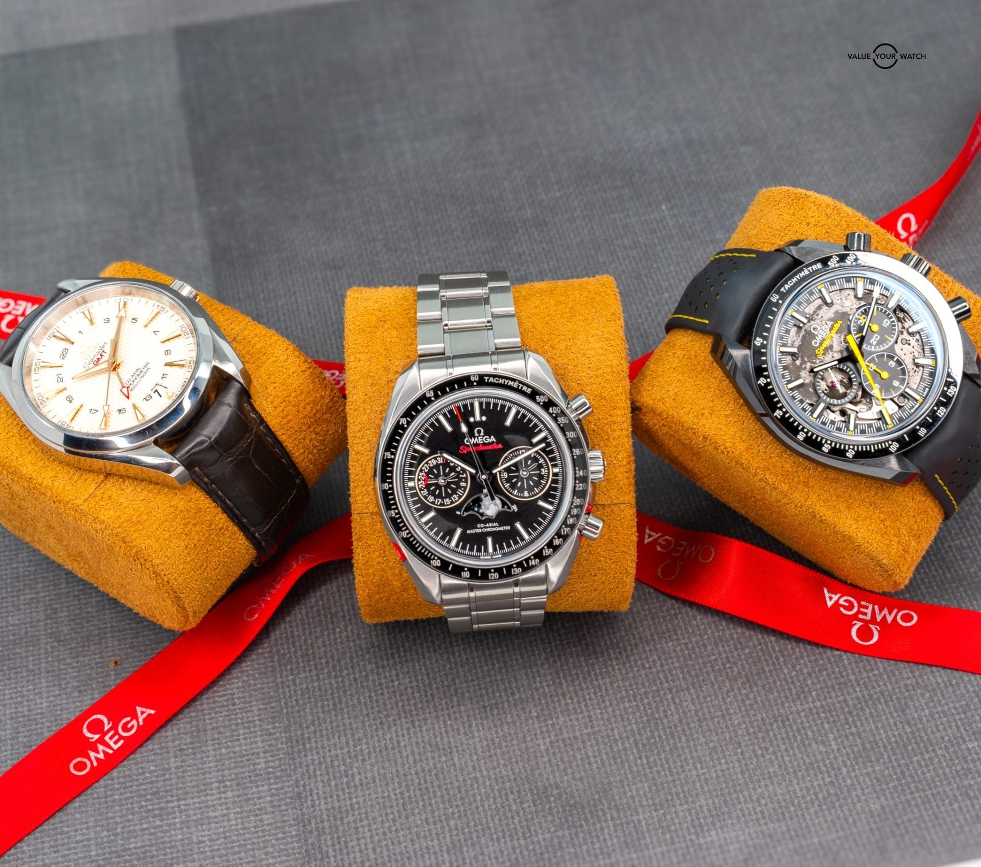 Omega Speedmaster Moonphase Chronograph 44.25mm Black Dial Steel Complete Set 304.30.44.52.01.001 - Image 4