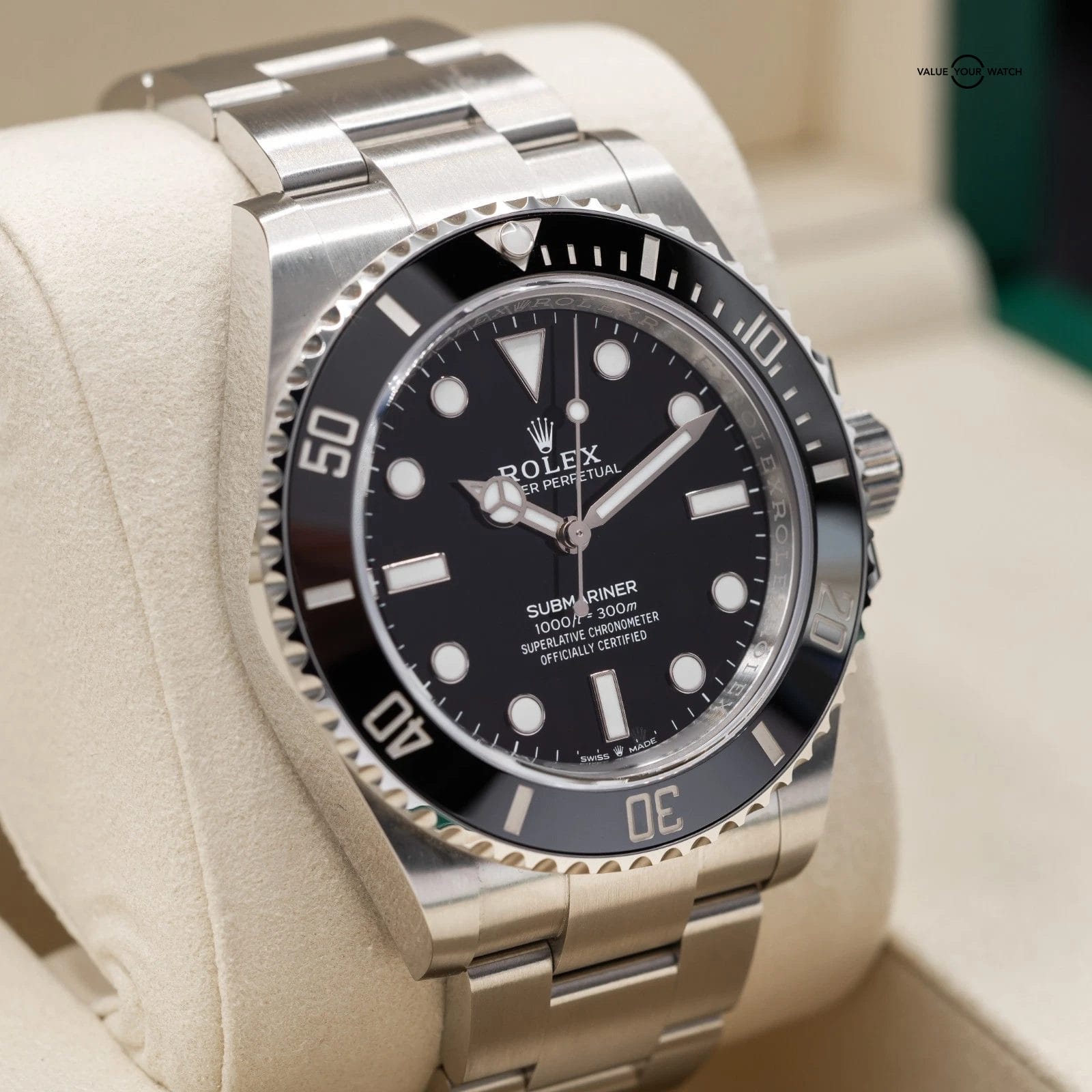 Rolex Submariner 124060 Silver Oyster Bracelet with Black Bezel - Image 3