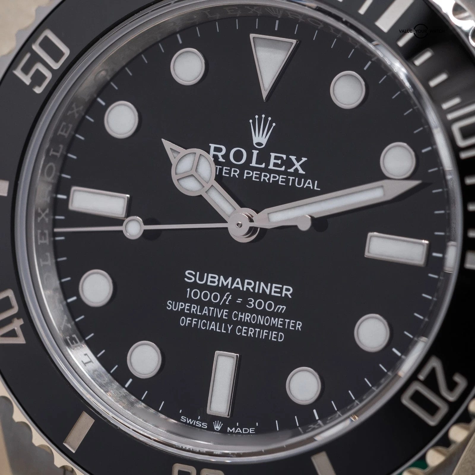 Rolex Submariner 124060 Silver Oyster Bracelet with Black Bezel - Image 6