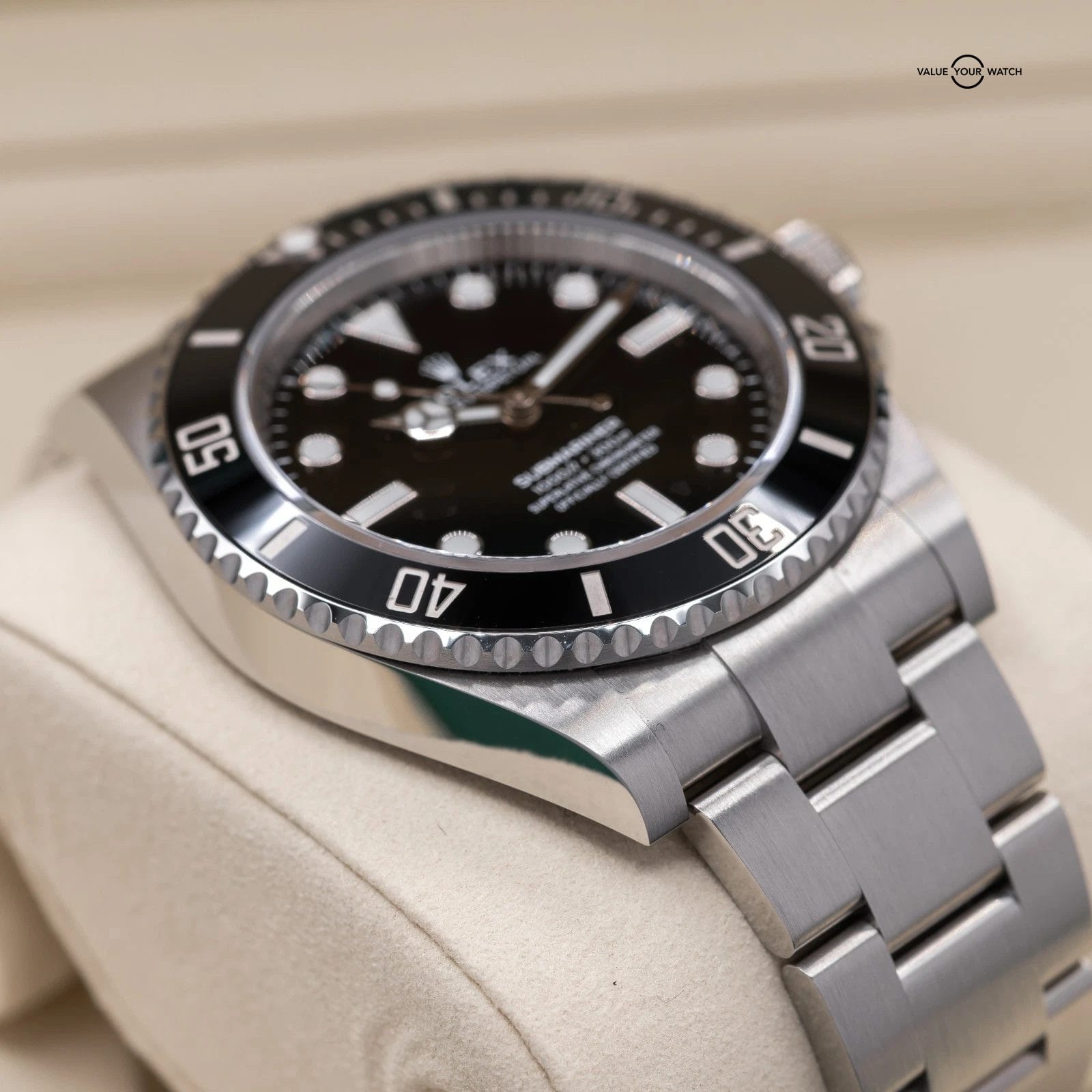 Rolex Submariner 124060 Silver Oyster Bracelet with Black Bezel - Image 11