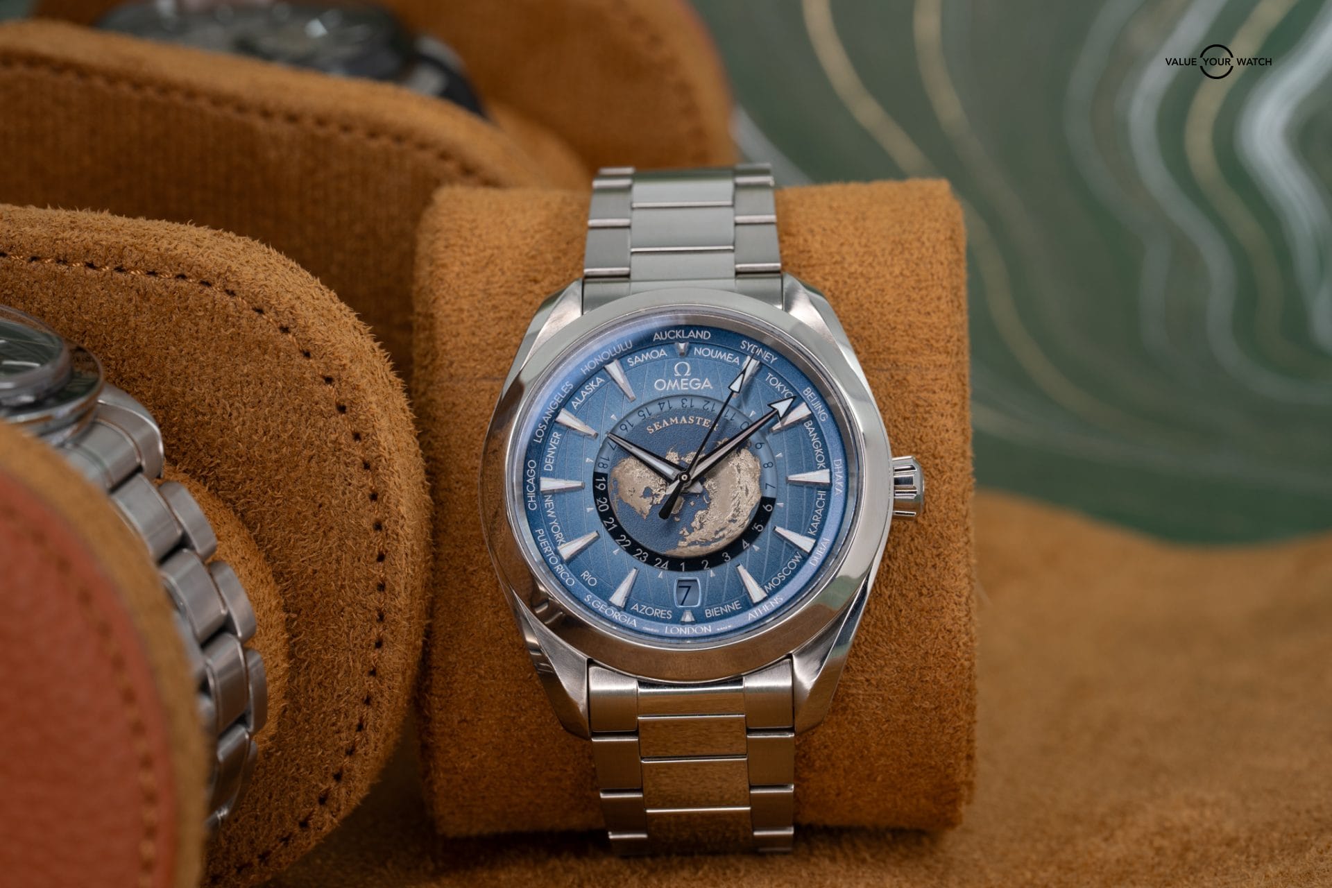Omega Seamaster Aqua Terra Worldtimer Steel Summer Blue 220.10.43.22.03.002 43mm 2025 - Image 15